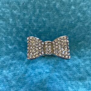 BOW pavé rhinestone silver tone ring size 9
